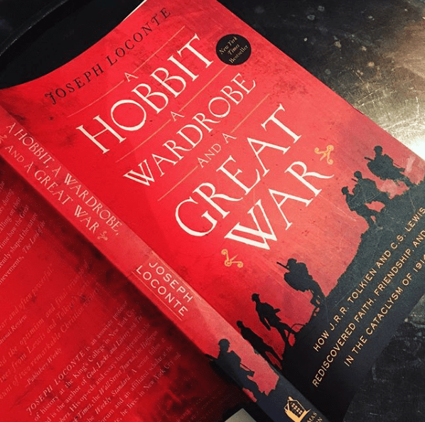 a hobbit a wardrobe and a great war